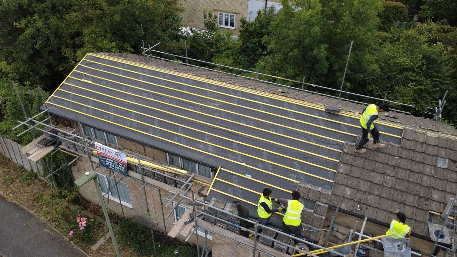 Roof fully felted and battened, ready for tiles